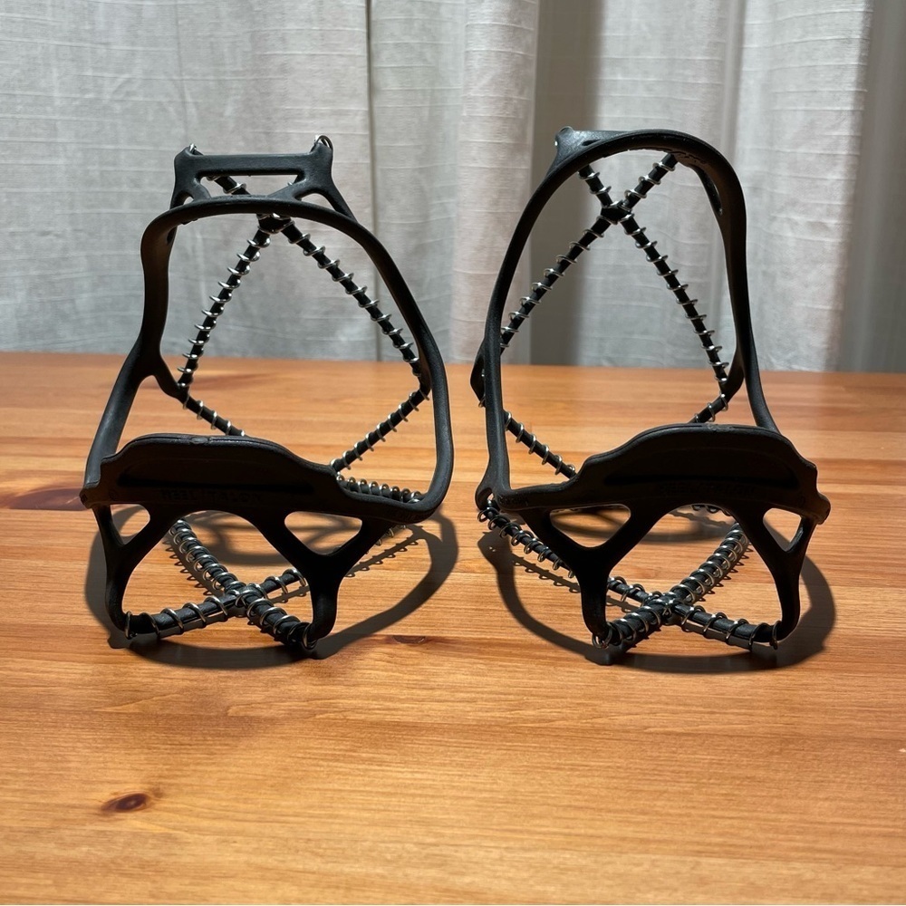 Yaktrax Spikeless Ice and Snow Shoe Gripper Sole Covers Unisex Large NWOT Black - Picture 2 of 13